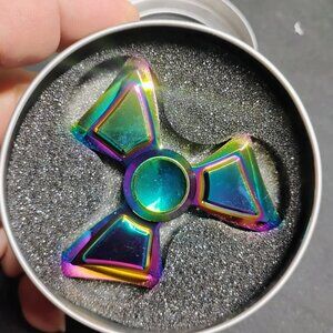 Metal RAINBOW Star Wavy Sign Hand Finger Fidget $ Spinner w Metal Tin Box New
